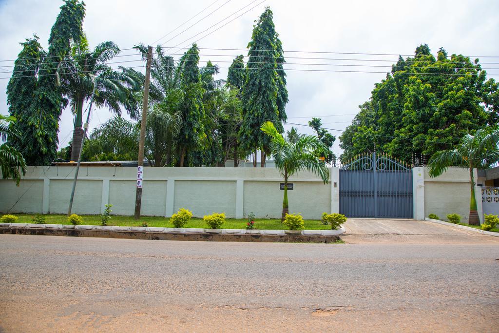 Alma House Hotel Acra Exterior foto